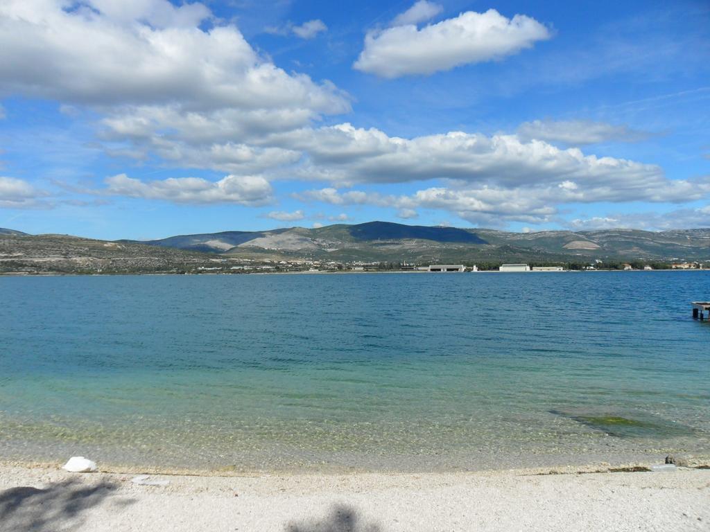 Apartments Villa Bayview Trogir Bagian luar foto