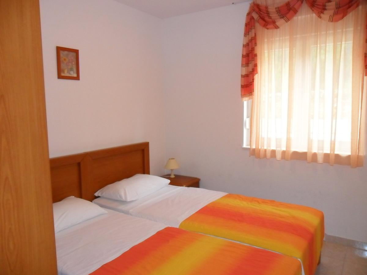 Apartments Villa Bayview Trogir Bagian luar foto