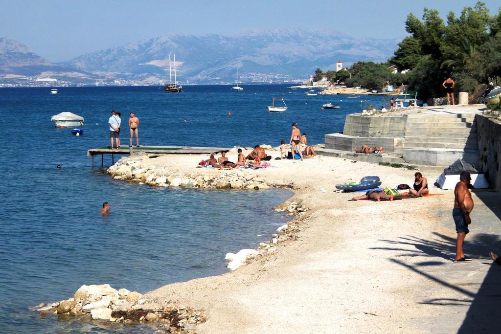 Apartments Villa Bayview Trogir Bagian luar foto